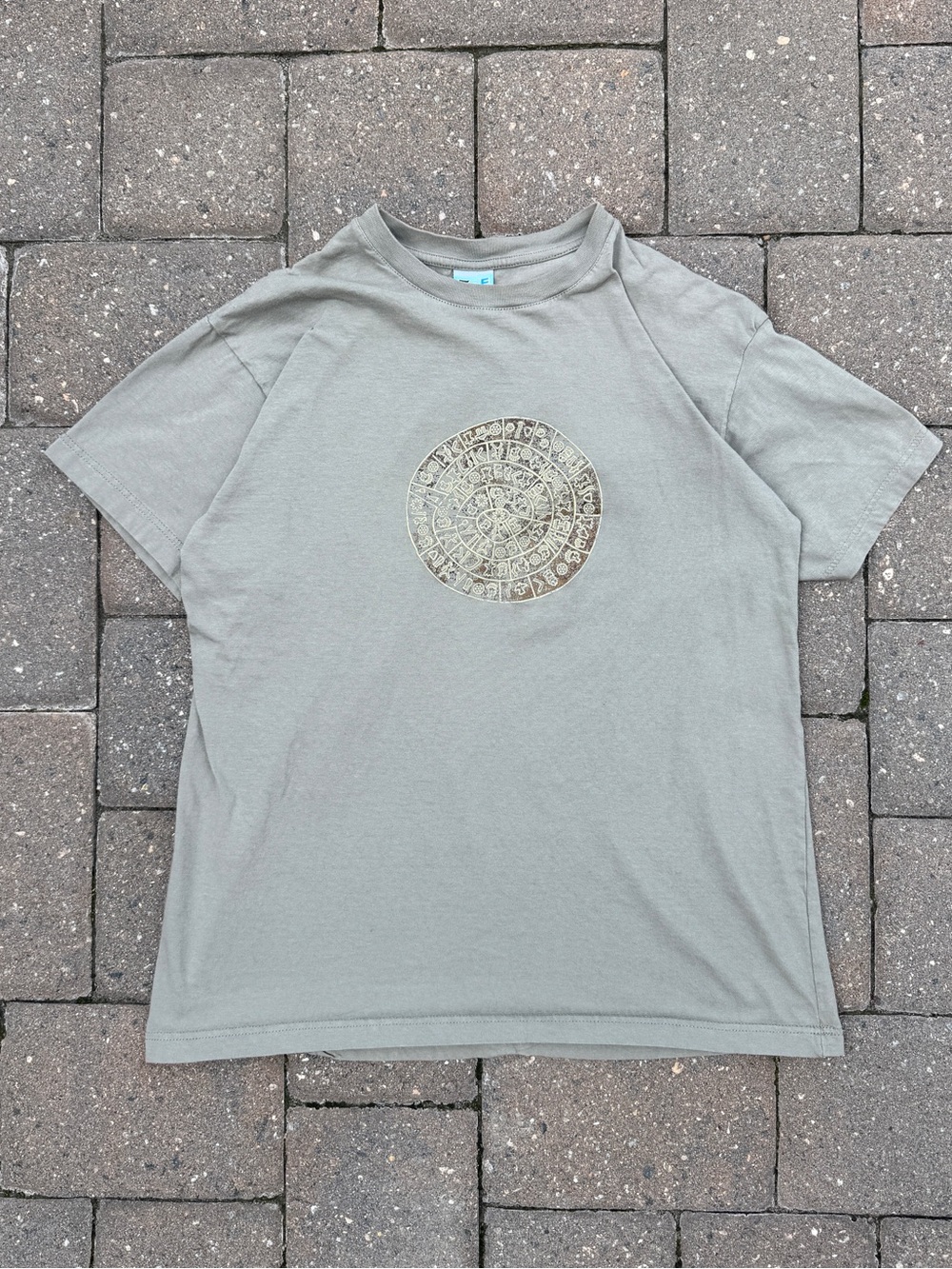 Zoe Greek Phaistos Disc Graphic T-Shirt Light Green Men's Medium